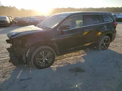 5TDZZRFH8KS304689 2019 TOYOTA HIGHLANDER
