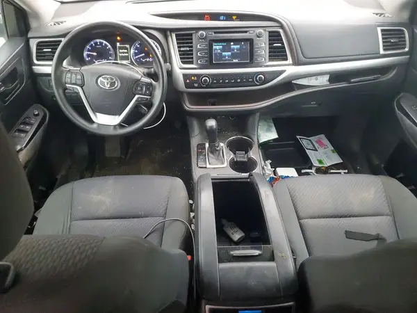 5TDZZRFH8KS308886 2019 TOYOTA HIGHLANDER - Image 8