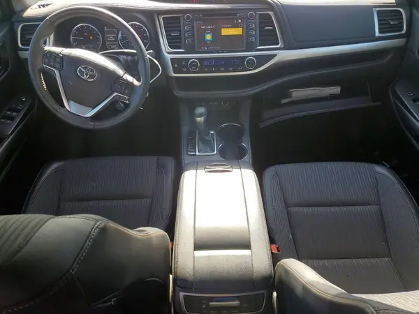 5TDZZRFH8KS326238 2019 TOYOTA HIGHLANDER - Image 8