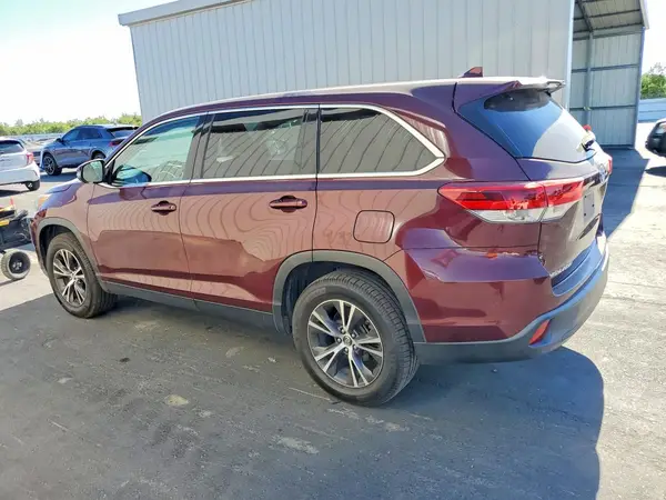 5TDZZRFH8KS331343 2019 TOYOTA HIGHLANDER - Image 2
