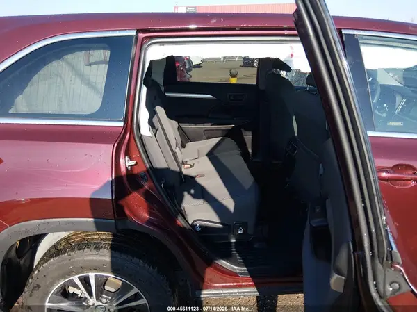 5TDZZRFH8KS340799 2019 TOYOTA HIGHLANDER - Image 8