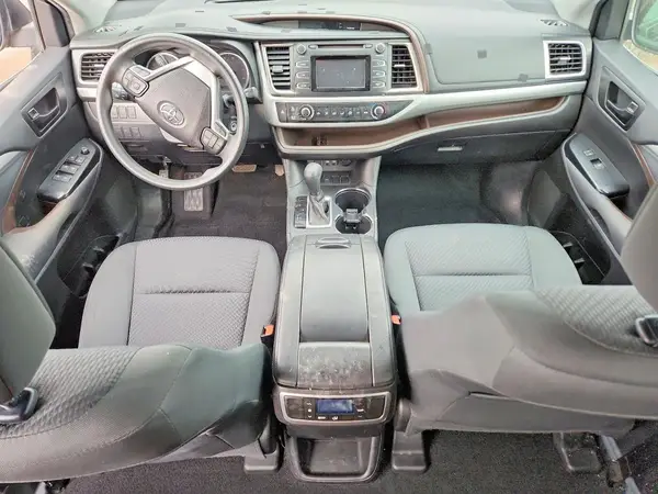 5TDZZRFH8KS348711 2019 TOYOTA HIGHLANDER - Image 8