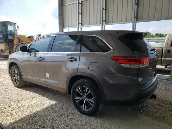 5TDZZRFH8KS358834 2019 TOYOTA HIGHLANDER - Image 2