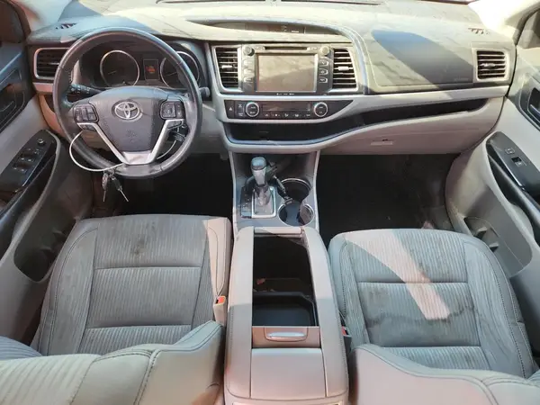 5TDZZRFH8KS360454 2019 TOYOTA HIGHLANDER - Image 8