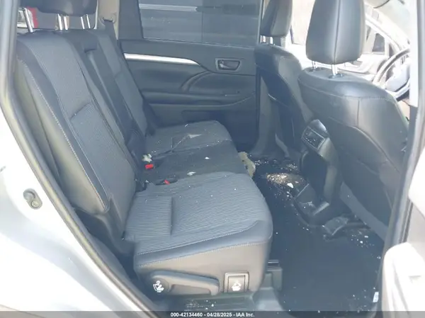5TDZZRFH8KS362902 2019 TOYOTA HIGHLANDER - Image 8