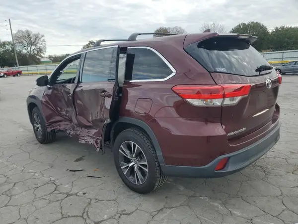 5TDZZRFH9HS197435 2017 TOYOTA HIGHLANDER - Image 2