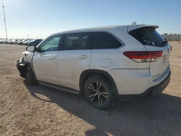 5TDZZRFH9HS216338 2017 TOYOTA HIGHLANDER - Image 2