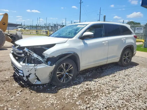 5TDZZRFH9JS235123 2018 TOYOTA HIGHLANDER - Image 1