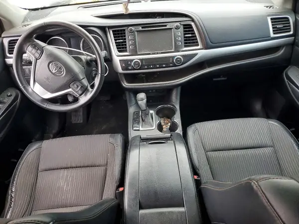 5TDZZRFH9JS236269 2018 TOYOTA HIGHLANDER - Image 8