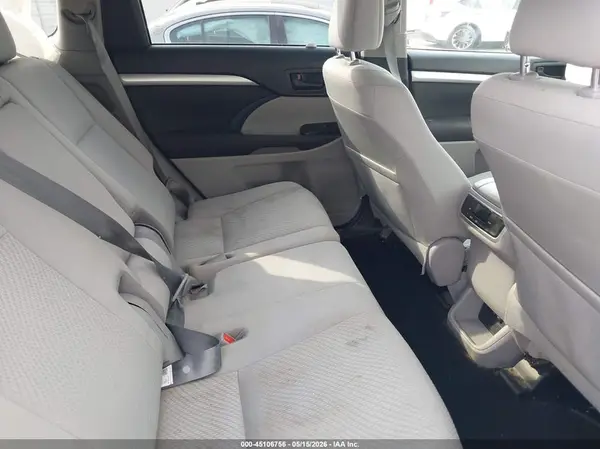 5TDZZRFH9JS239821 2018 TOYOTA HIGHLANDER - Image 8