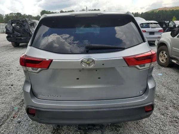 2018 TOYOTA HIGHLANDER auction photo 6