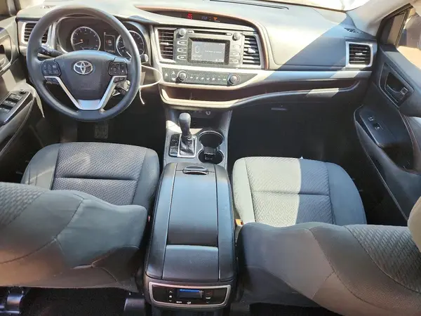 5TDZZRFH9JS246316 2018 TOYOTA HIGHLANDER - Image 8