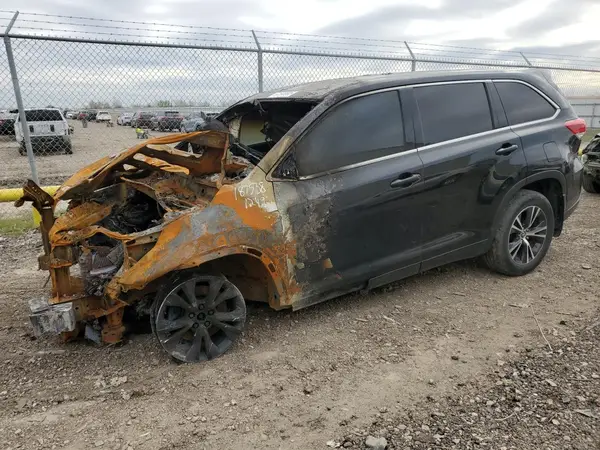 5TDZZRFH9JS248275 2018 TOYOTA HIGHLANDER - Image 1