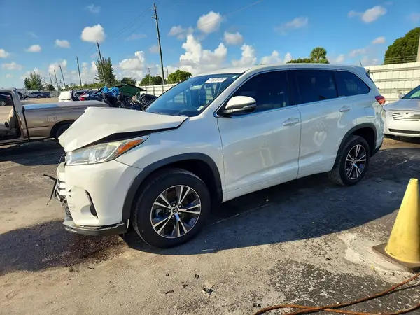 5TDZZRFH9JS273001 2018 TOYOTA HIGHLANDER - Image 1