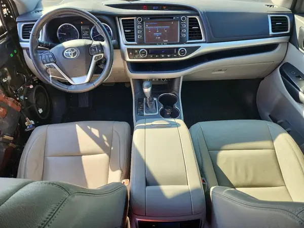 5TDZZRFH9KS293122 2019 TOYOTA HIGHLANDER - Image 8