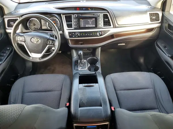5TDZZRFH9KS296411 2019 TOYOTA HIGHLANDER - Image 8