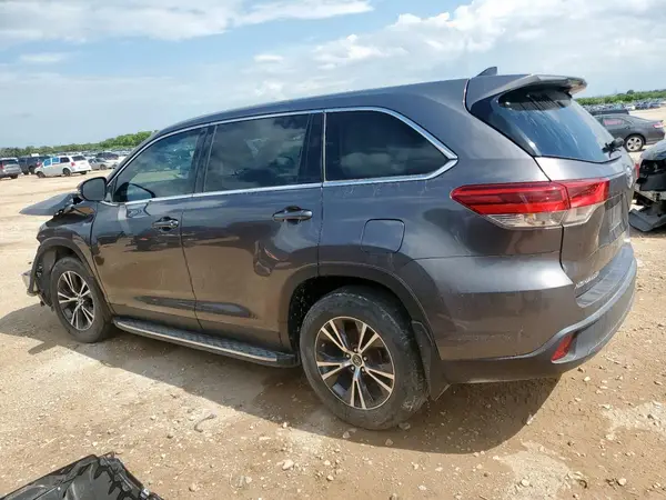 5TDZZRFH9KS298790 2019 TOYOTA HIGHLANDER - Image 2