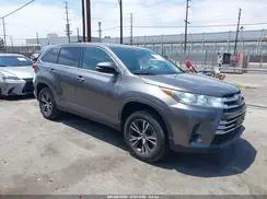 5TDZZRFH9KS303261 2019 TOYOTA HIGHLANDER