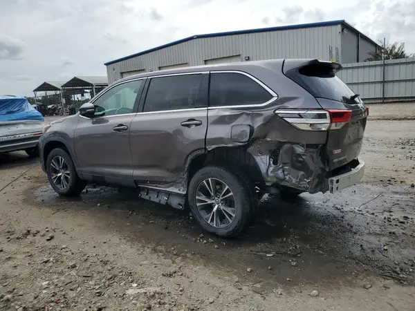 5TDZZRFH9KS303776 2019 TOYOTA HIGHLANDER - Image 2