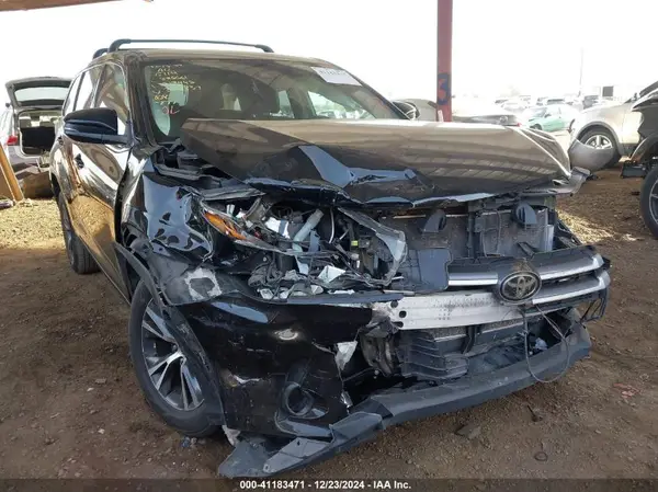 5TDZZRFH9KS306337 2019 TOYOTA HIGHLANDER - Image 1