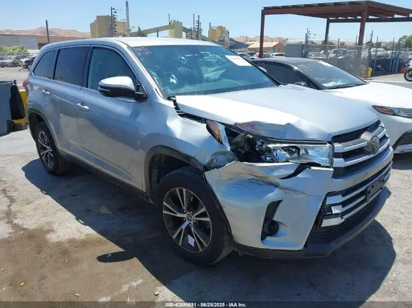 5TDZZRFH9KS309531 2019 TOYOTA HIGHLANDER - Image 1