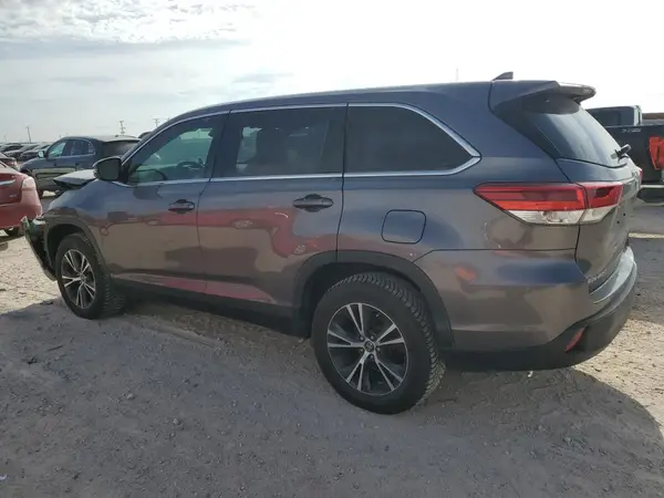 5TDZZRFH9KS319282 2019 TOYOTA HIGHLANDER - Image 2