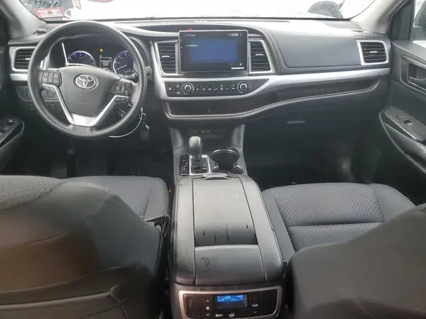 5TDZZRFH9KS323817 2019 TOYOTA HIGHLANDER - Image 8
