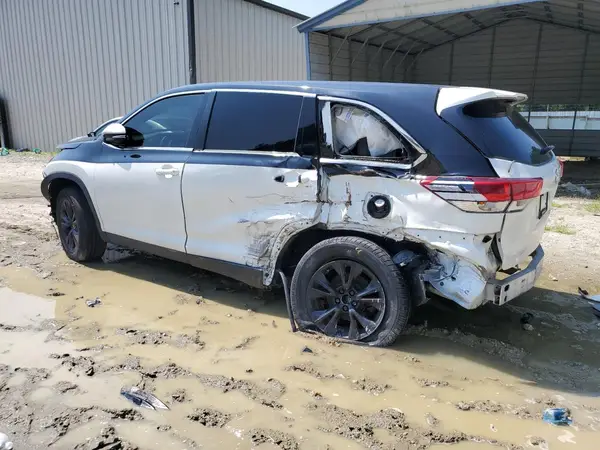 5TDZZRFH9KS330119 2019 TOYOTA HIGHLANDER - Image 2