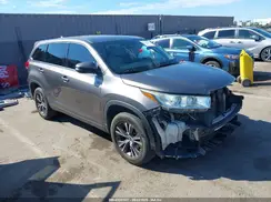 5TDZZRFH9KS332629 2019 TOYOTA HIGHLANDER