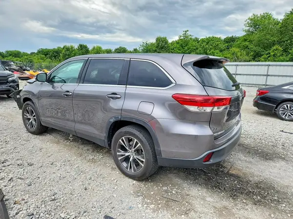 5TDZZRFH9KS339001 2019 TOYOTA HIGHLANDER - Image 2
