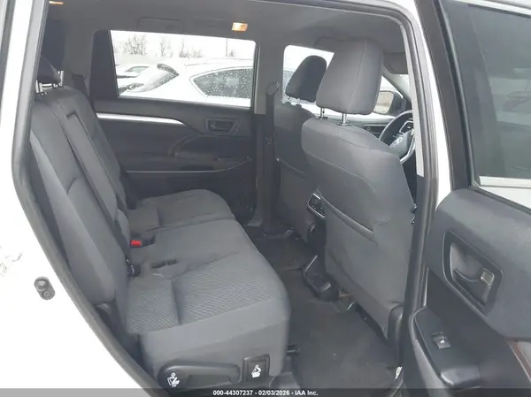 5TDZZRFH9KS352539 2019 TOYOTA HIGHLANDER - Image 8