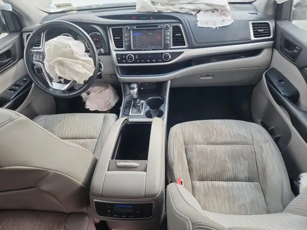 5TDZZRFH9KS353366 2019 TOYOTA HIGHLANDER - Image 8