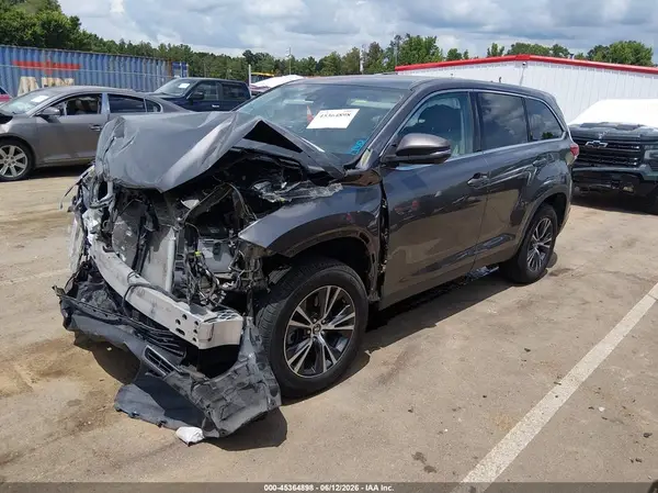 5TDZZRFH9KS361189 2019 TOYOTA HIGHLANDER - Image 2