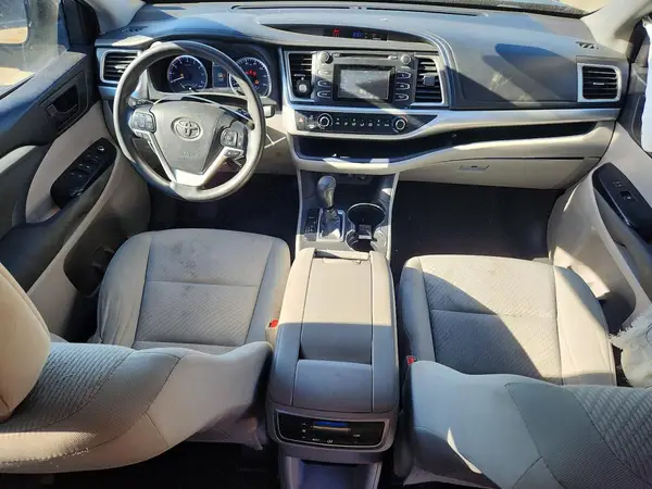 5TDZZRFHXHS196200 2017 TOYOTA HIGHLANDER - Image 8