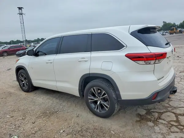 5TDZZRFHXHS201458 2017 TOYOTA HIGHLANDER - Image 2