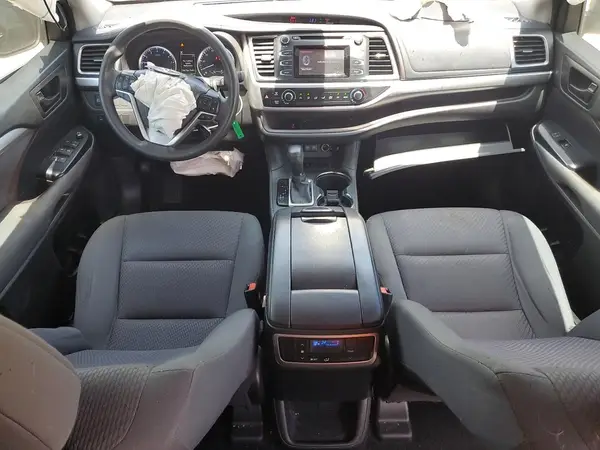 5TDZZRFHXHS209575 2017 TOYOTA HIGHLANDER - Image 8