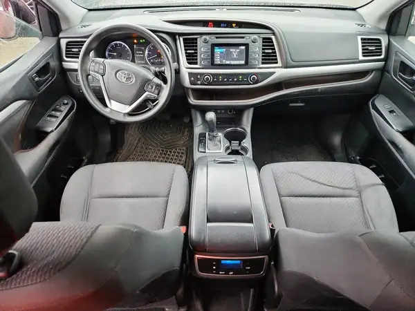 5TDZZRFHXHS209754 2017 TOYOTA HIGHLANDER - Image 8