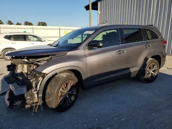 5TDZZRFHXHS213299 2017 TOYOTA HIGHLANDER - Image 1