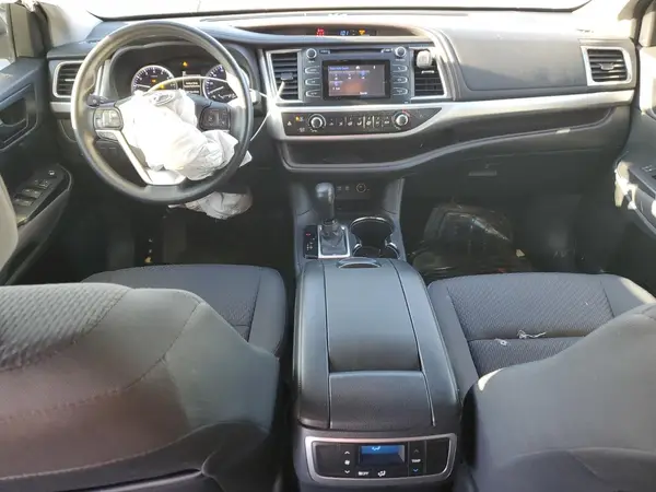 5TDZZRFHXHS213299 2017 TOYOTA HIGHLANDER - Image 8
