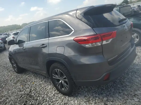 5TDZZRFHXHS234198 2017 TOYOTA HIGHLANDER - Image 2