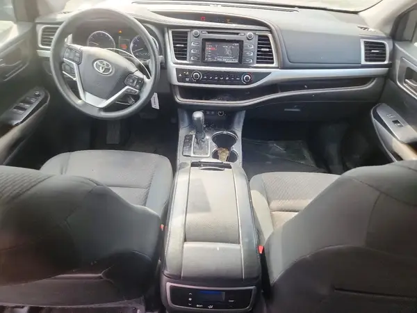 5TDZZRFHXJS238953 2018 TOYOTA HIGHLANDER - Image 8
