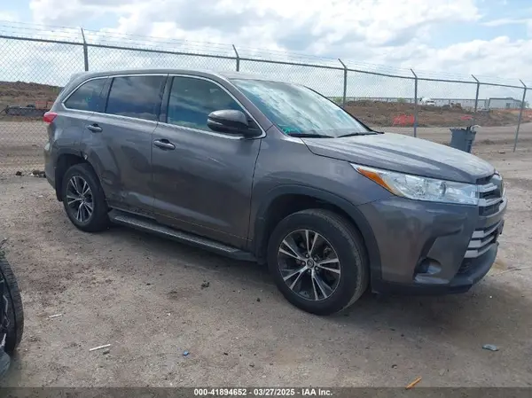 5TDZZRFHXJS249130 2018 TOYOTA HIGHLANDER - Image 1