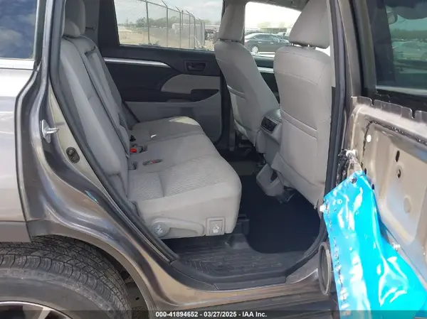 5TDZZRFHXJS249130 2018 TOYOTA HIGHLANDER - Image 8