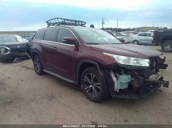 5TDZZRFHXJS260595 2018 TOYOTA HIGHLANDER - Image 1