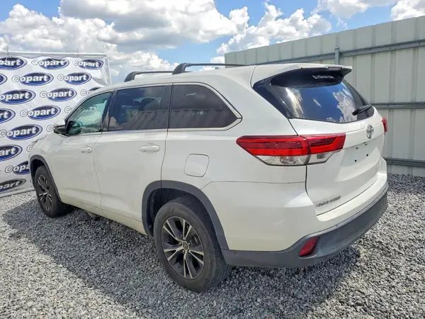 5TDZZRFHXJS273976 2018 TOYOTA HIGHLANDER - Image 2