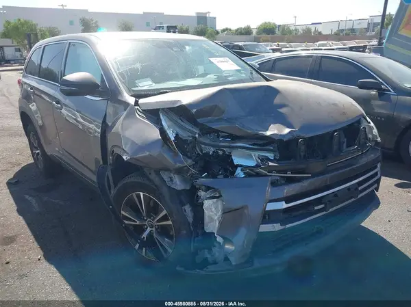 5TDZZRFHXJS281169 2018 TOYOTA HIGHLANDER - Image 1