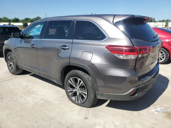 5TDZZRFHXKS304385 2019 TOYOTA HIGHLANDER - Image 2