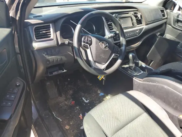 5TDZZRFHXKS304385 2019 TOYOTA HIGHLANDER - Image 8