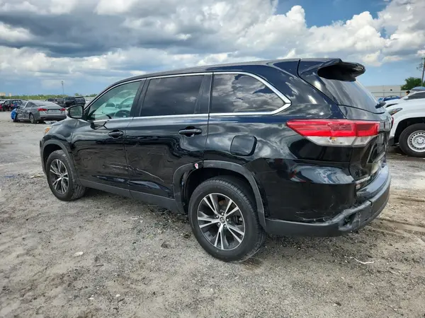 5TDZZRFHXKS304712 2019 TOYOTA HIGHLANDER - Image 2