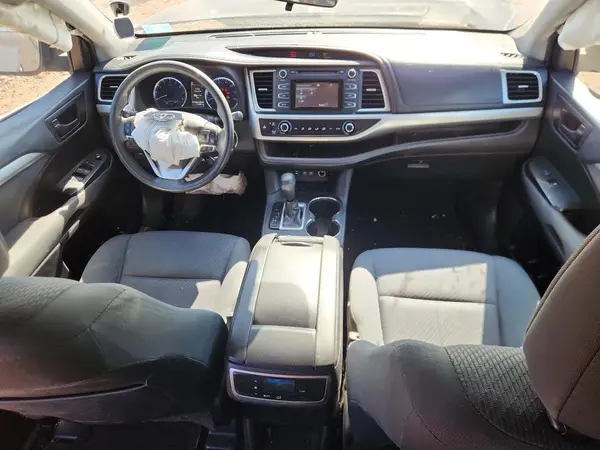 5TDZZRFHXKS313474 2019 TOYOTA HIGHLANDER - Image 8